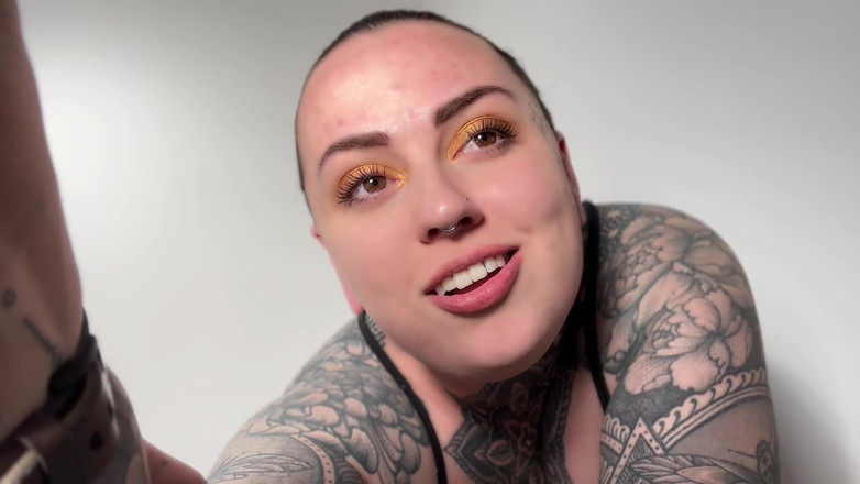 Miss Valentina: Няні пукають приниженням