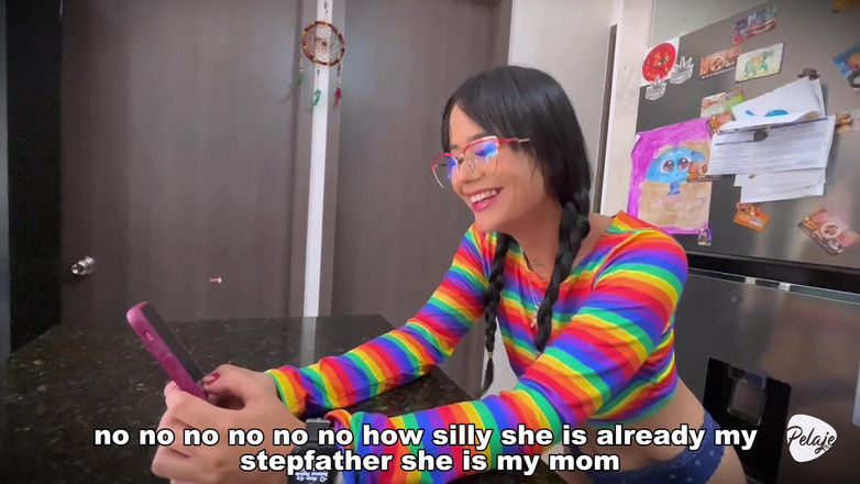 Pelaje mix: Saya memergoki putri tiri saya masturbasi di dapur, dia mengaku...