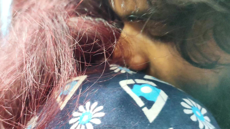Vaigavarun45: 唇锁，脖子亲吻和与喀拉拉邦女孩的热辣浪漫