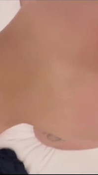 Gyaru Crosses the Line with Her Junior Fs Girlfriend and Gets Lost in an Overwhelming Rush