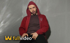 LouiFerdi: Red Hood Man in uno spogliarello bollente, con il modello...