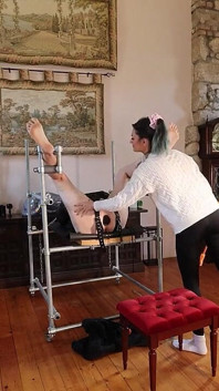 Elétrica dominação feminina, privação sensorial, escravidão