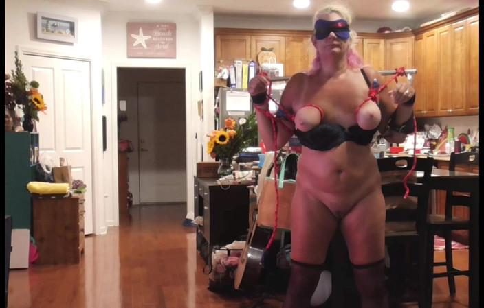 Dominator13: Extrémní elektrický šok BDSM podání