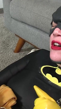 Batgirls Orgasme Kawalan Sihir