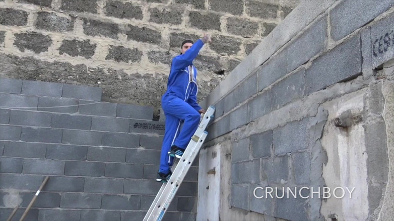 THE BIG BULGE STUDIO: 2473 Mladá hetero pracovnice ošukaná venku collegue