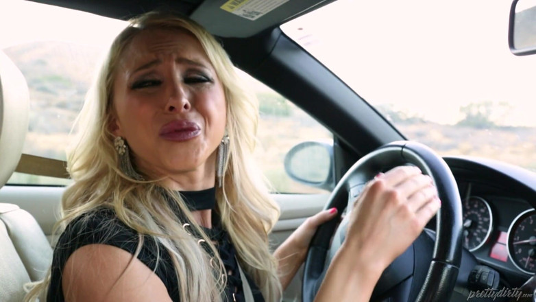 Pretty Dirty: 흑인 대물 자지에게 따먹히는 금발의 주부 Alix Lyx