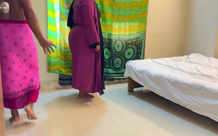 Aria Mia: सौतेला बेटा अरब सौतेली मम्मी के कमरे में प्रवेश करता है और उसके हाथ को बांधता है फिर उसके चेहरे पर सख्त चुदाई और वीर्य जंगली देता है - बड़ी गांड और विशाल स्तन वाली चोदने लायक मम्मी