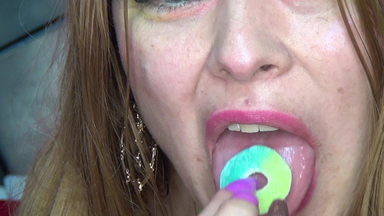 Angel eyes studio: EXTRÉMNĚ SEXY!! SPOLKLA JSEM SPOUSTU VELKÝCH KRUHŮ S CUKROVINKAMI!!