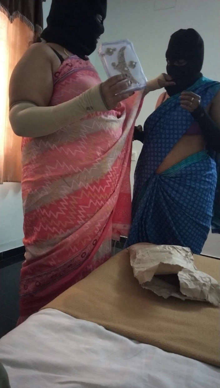 Tamil lesbian: ダーティ・トーキング - 撮影の裏側
