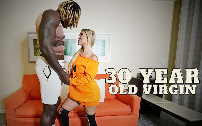 Industry Invaders: Kali Rose и большой черный член в Хэллоуин