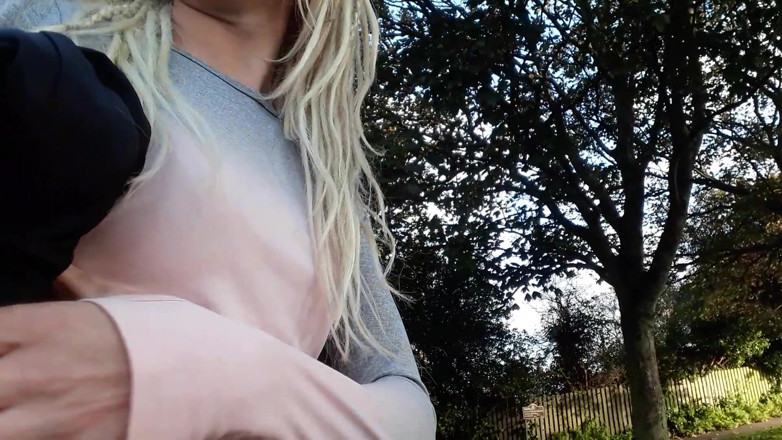 The Midnight Minx: Strip-teaseuse de skate park, partie 2