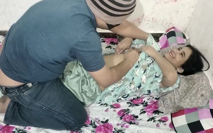 NAASRIN KHAN: Ella pidió follada rápida