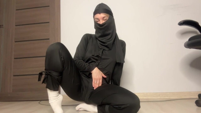 Misty Phoenix: Guru mengajarkan ninja cara relaksasi yang berbeda