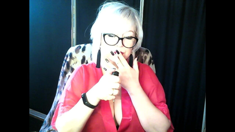 AimeeParadise: La pornostar russa miLF AimeeParadise - i primi timidi passi della...