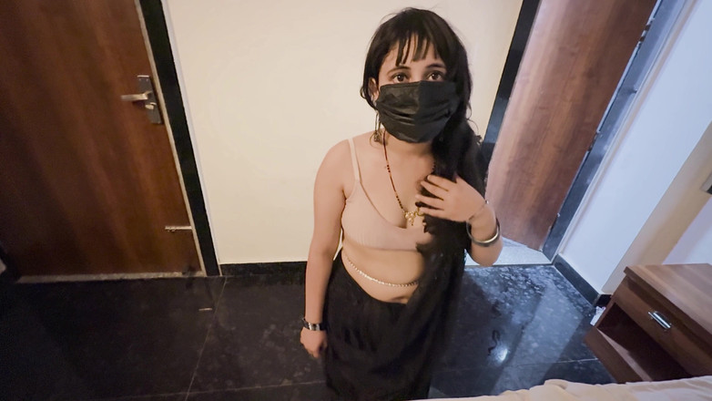 wildDesipair: Se masturba anal vigorosamente