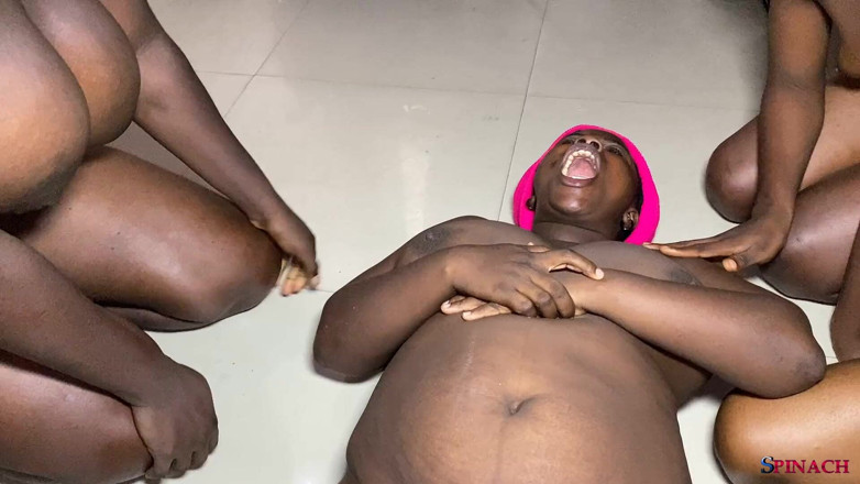Spinach: 4!! Perverted African Sluts Femdom Piss and Spit Fun