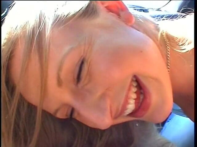Horny Two really wet MILFs: Blonde amateur slut sucking dick to a car driver
