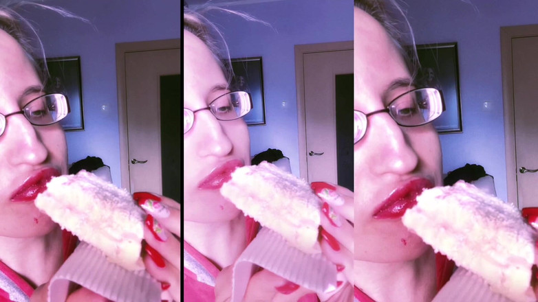 FinDom Goaldigger: Asmr Ruj roșu și Mini Cake Eating