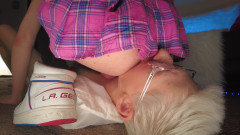 KinkyHome: 계집애 소년에게 후장을 핥기