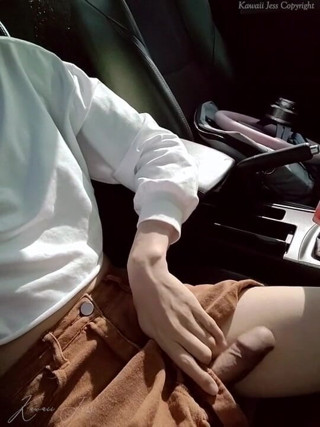 Kawaii Jess: 車の中で自分を撫で回す フルバージョン