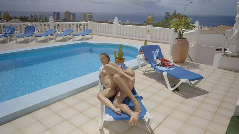 MMV BEST MOVIES AND CLIPS: She Horny by the Pool and Is Visited by a...