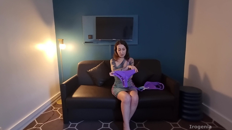Irogenia: Unboxing Et Essayage De Mon Nouveau Bikini String Devant Vous