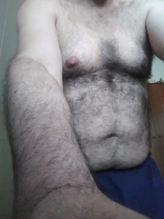 Я граю з футбольним м'ячем, але краще грати з м'ячами і членом