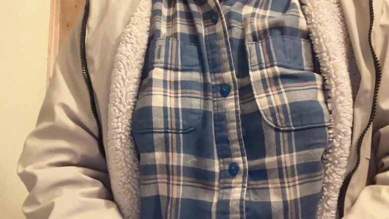 sweethanajapanese: Hana Duduk Di Tandas Membersihkan Pepek berbulunya