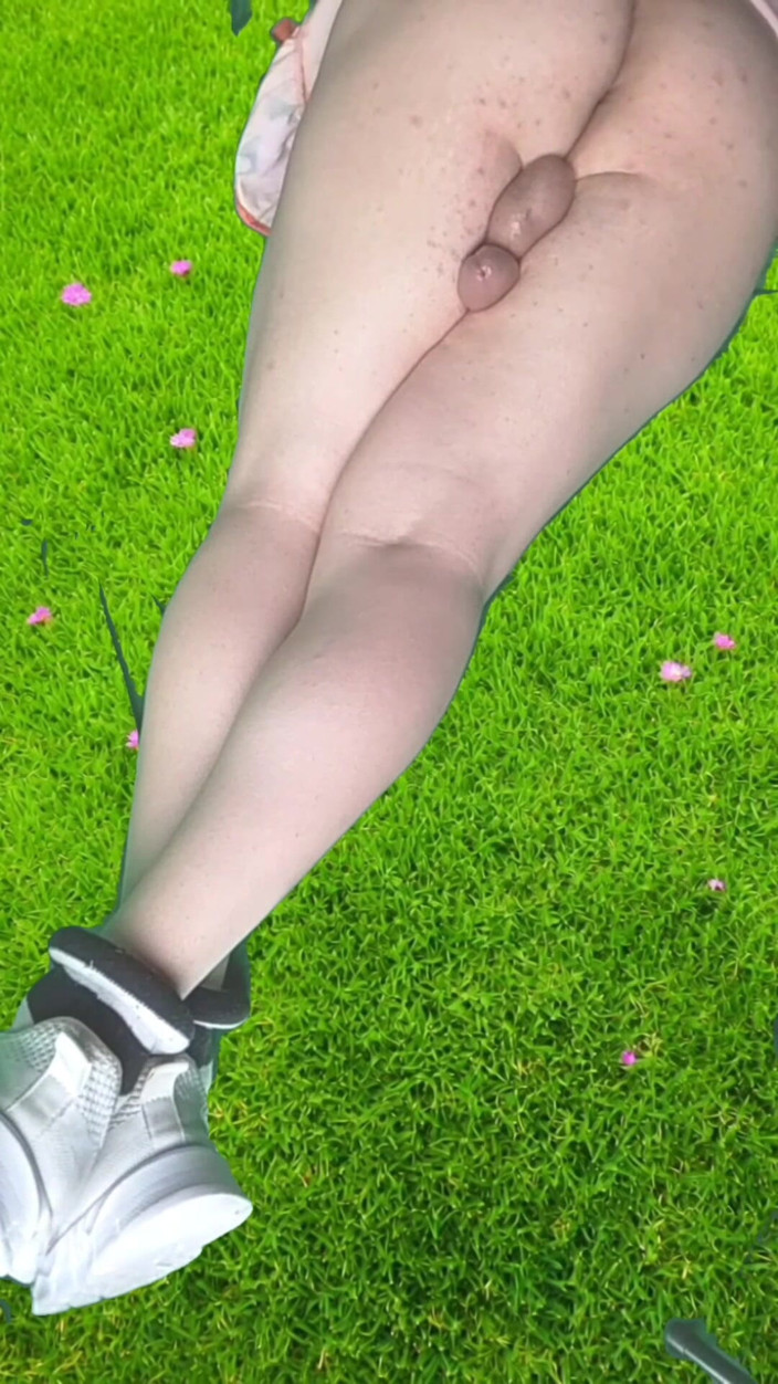 Kitty_Cross: Prdelatá Blonde Femboy Sladká Šťavnatá Prdel Hladké Stehna Lízátko Sissy