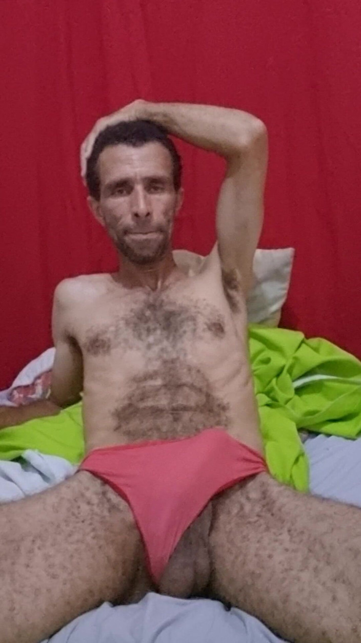 osmar1221: Wszyscy przychodzą i cieszą się oglądaniem mnie masturbuje się wielkim...