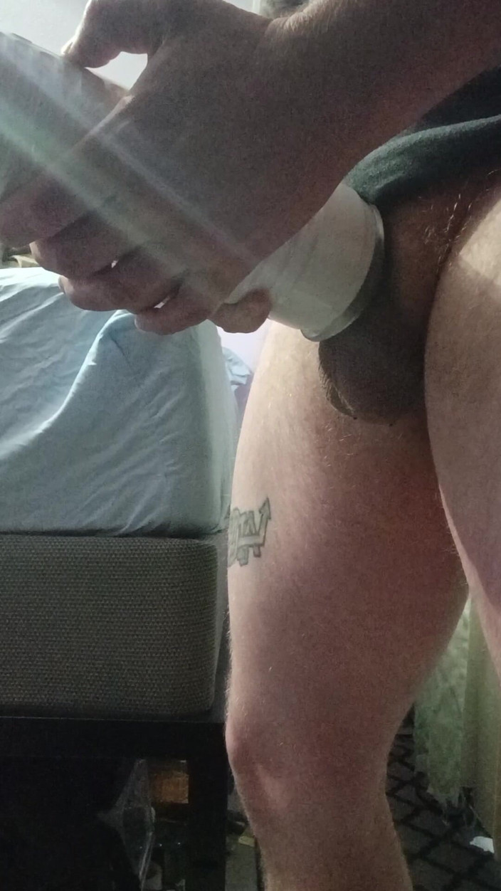 Themilkman618: Gooning bbc ein bett und Toy Max 2 von Lovense tropfendes...