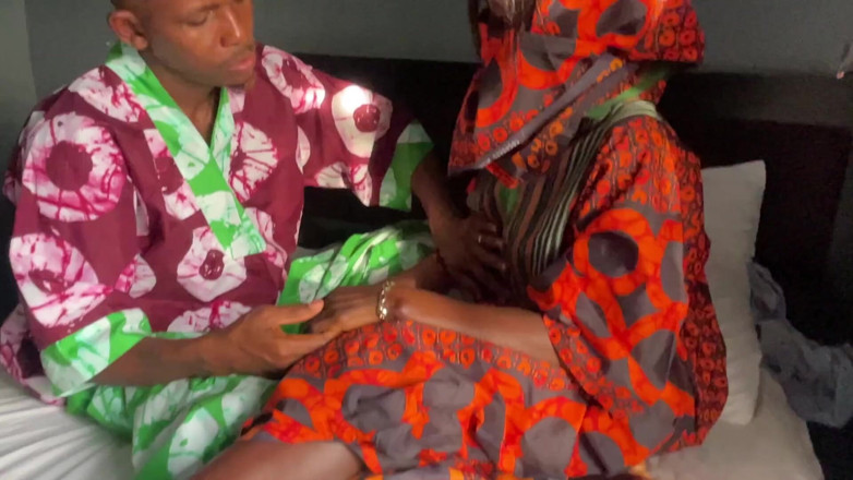 Itxbush: Une MILF Se Fait Baiser En L’absence De Son Mari