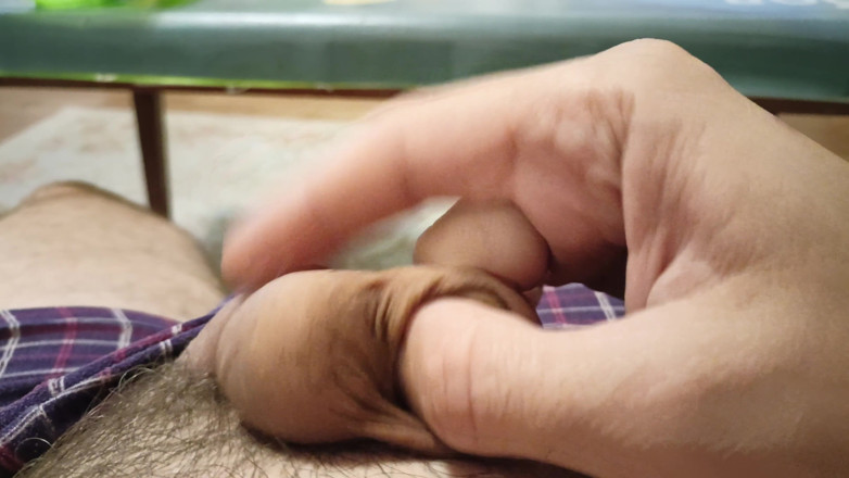 ArchiRusik: Foreskin prepuce zakar yang belum dipotong!