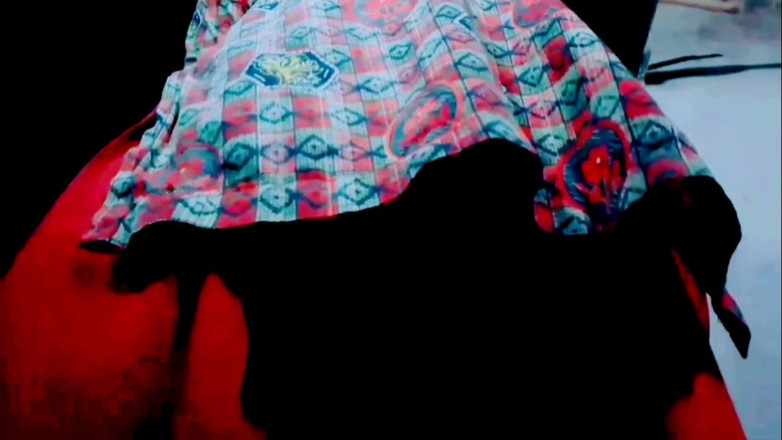 TricolorMusic3: Aku lagi ngidam kontol, nggak ada yang bisa menenangkan memekku!