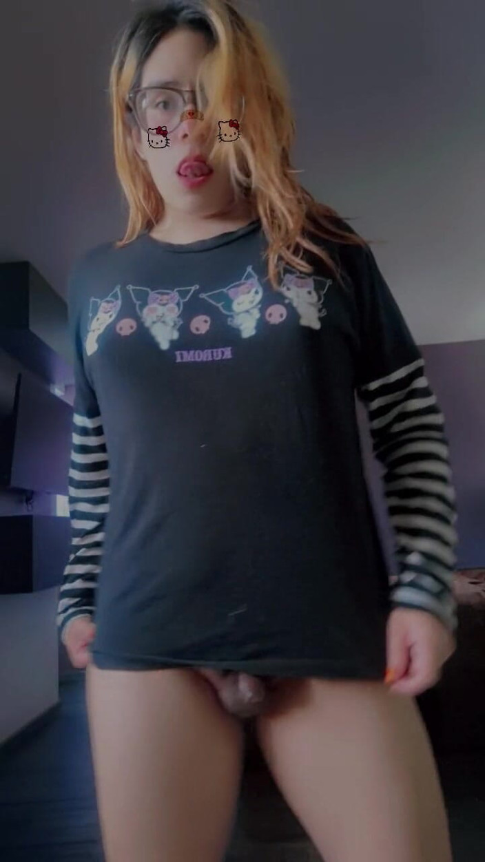 Crystal Phoenix: Apakah Anda menyukai payudara saya?