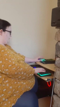 The fattest girl at work - struggles