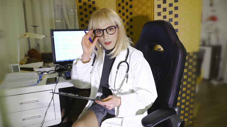TV_Helena: Spreekuren met Tranny Doc Helena! Laten we uw potentie testen!...