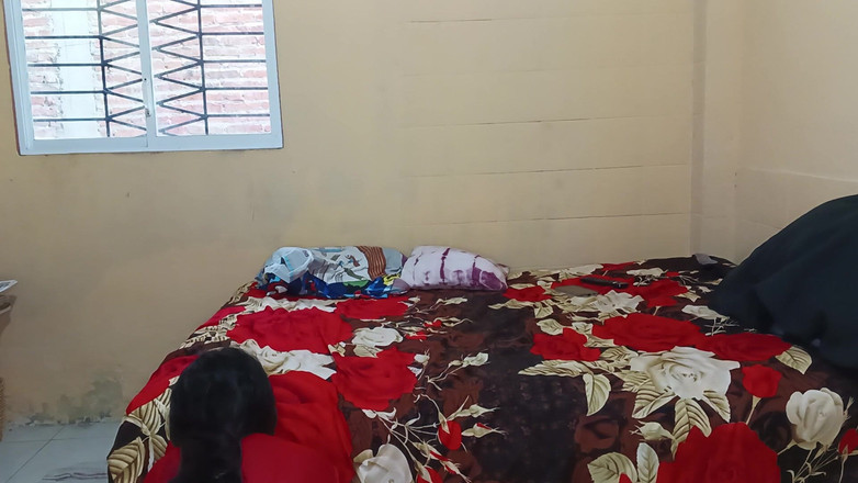 BigAssStepmom2: Peituda e rabuda madrasta se masturba, sexo caseiro real
