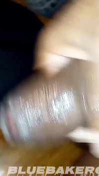 ここで私は再び自分で絶頂します