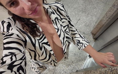 ExpressiaGirl: Binasının asansöründe yarak görmeyi beklemiyordu