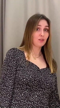 Üvey anne ve üvey oğlu. (Diyalog) - sikini bana sıvazlıyor musun!? - Evet, üzgünüm. - Sorun değil, sana yardım etmeme izin ver.