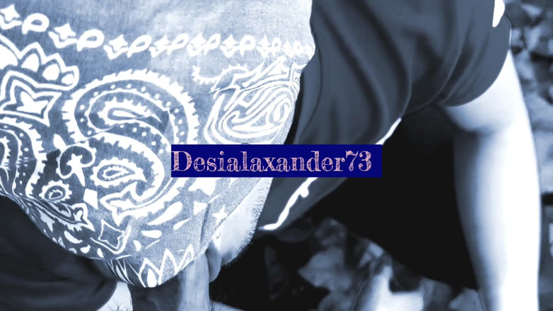 Alaxander73: 내 자지를 딥쓰롯하고 정액 한 방울을 삼키는 친구