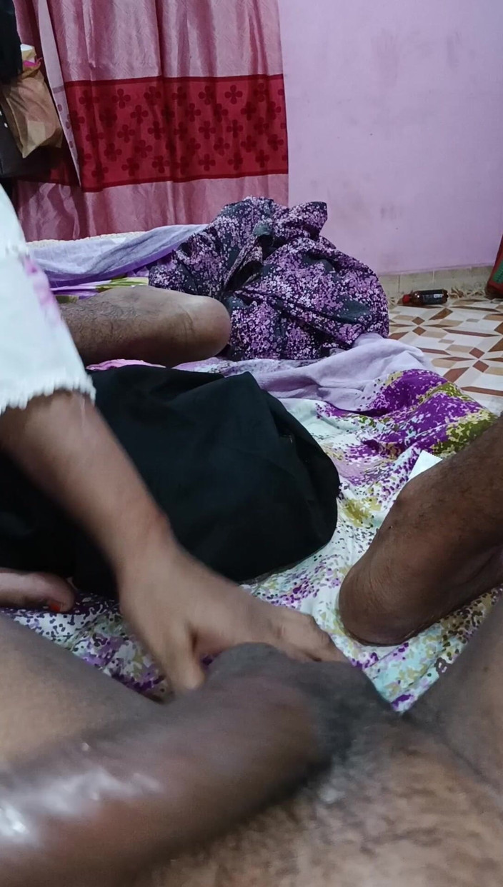 deshivairalvabi: Sexy nová manželka mi kouří a honí za to, aby...