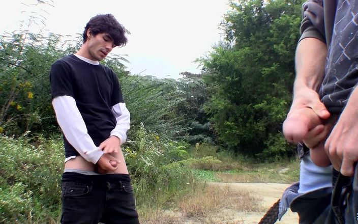 Straight naked thugs: 고기를 따먹는 핏한 친구