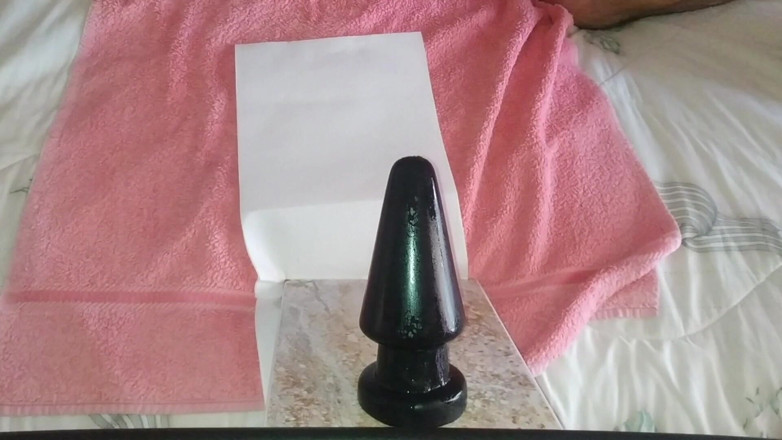 Dildofuckerxxx: gape piacevole con spina