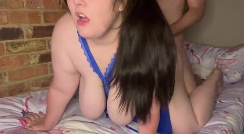 Aliceqii: Grandota gordita en múltiples posiciones