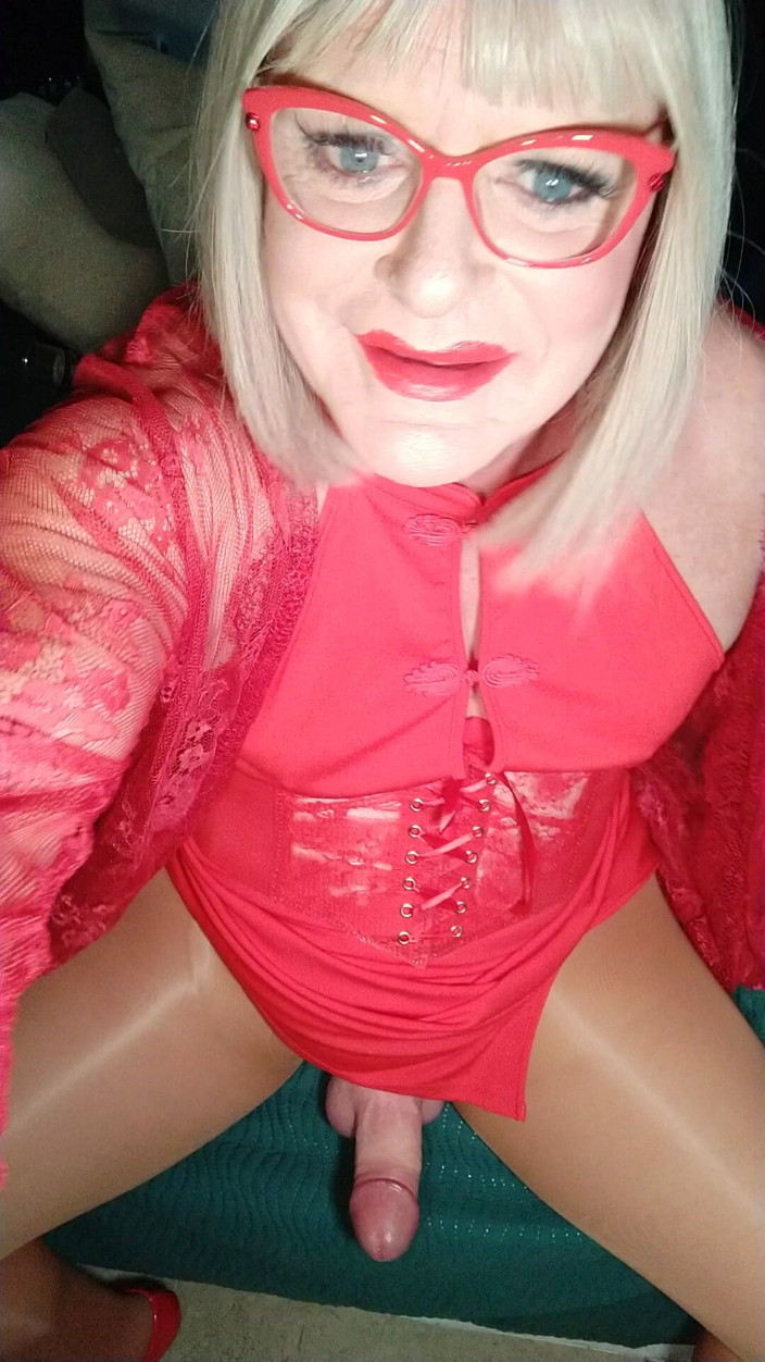 Emma Browne: Lady in Red Quick Cum