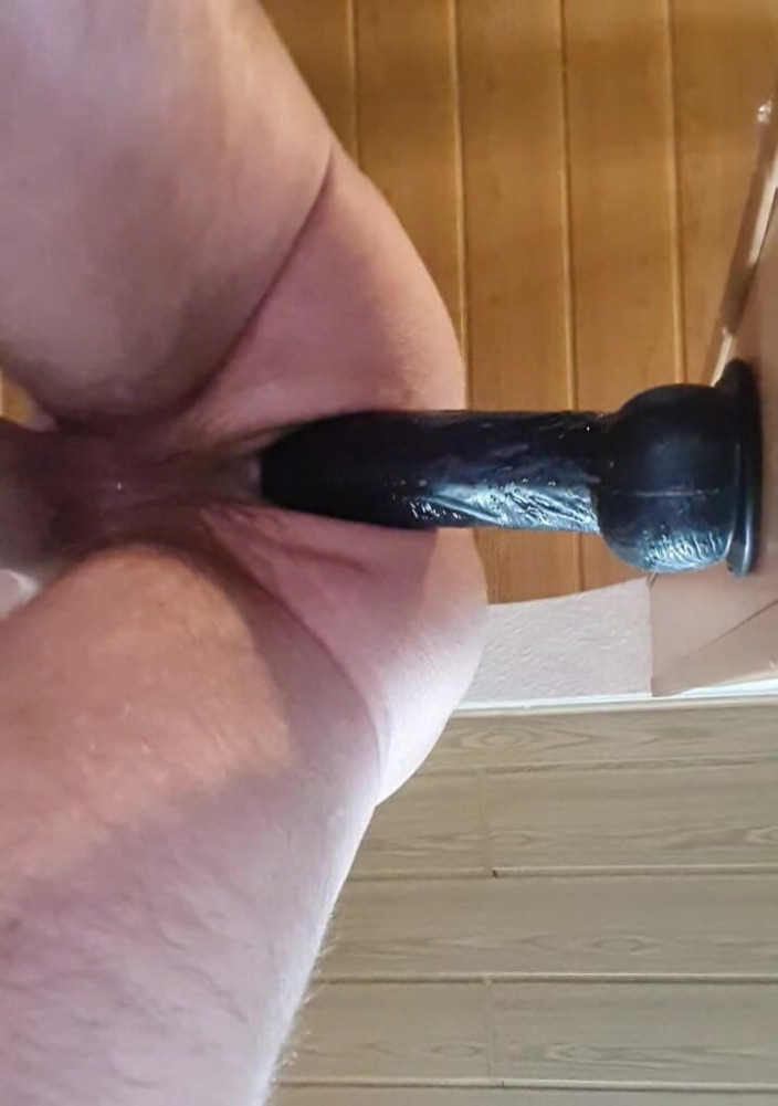 SquirtPsycho: Stiefvader neukt zichzelf in haar kont met een grote dikke...
