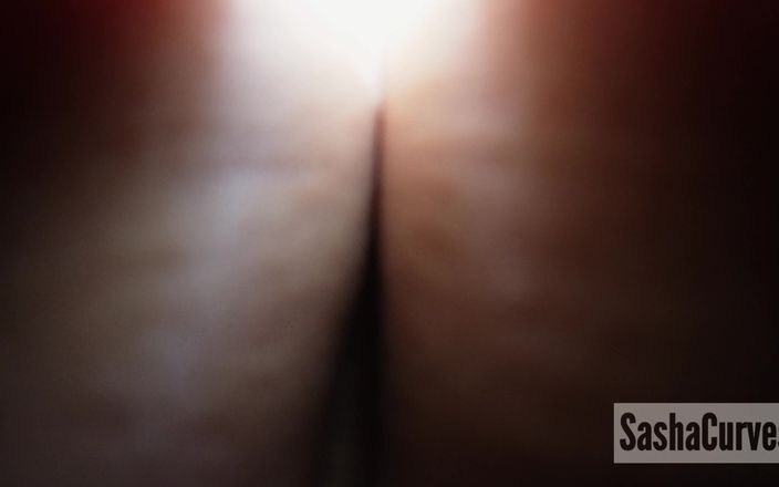 Sasha Curves: Macocha ssie cię za fortunę