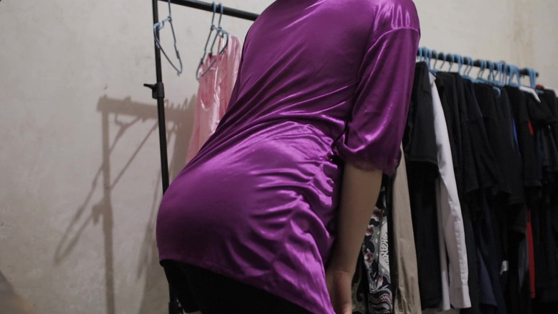 Silk Satin: 试穿Try缎面连衣裙和内衣